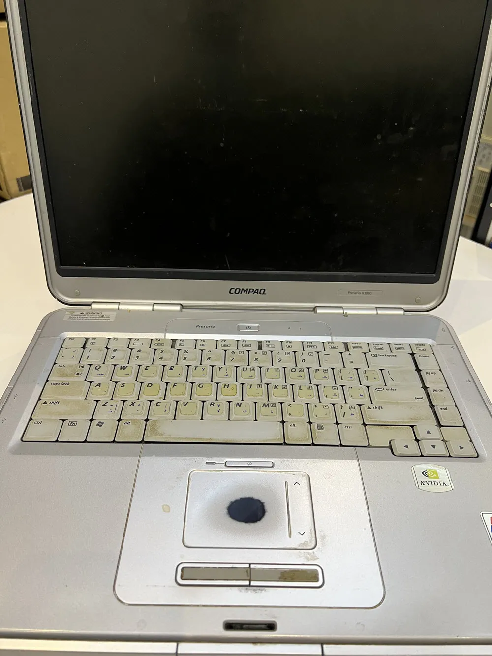 كمبيوتر محمول